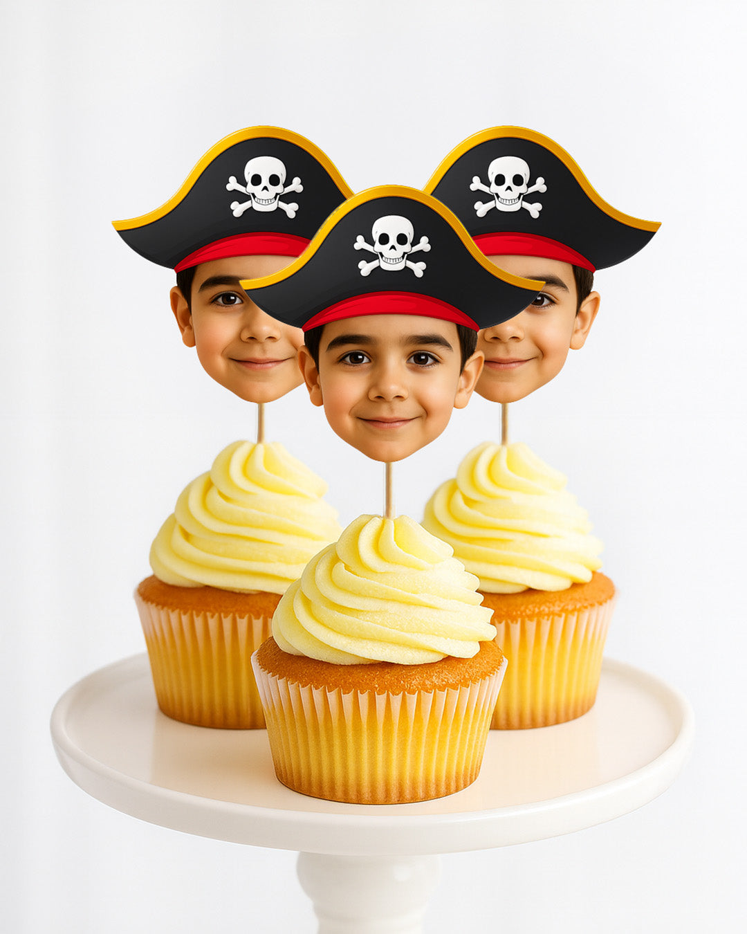 Korsan Temalı Parti Kürdanı